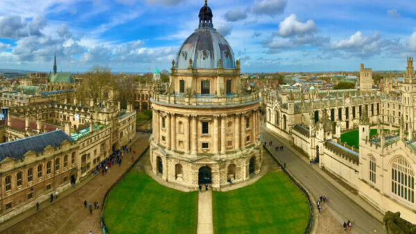 University of Oxford St Cross College Scholarship 2024/2025, UK