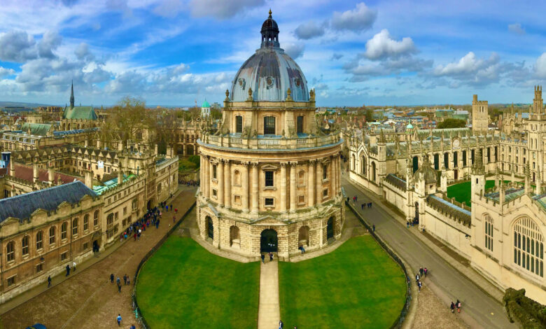 University of Oxford St Cross College Scholarship 2024/2025, UK
